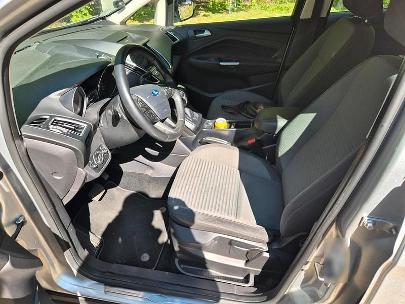 Second-hand Ford C-MAX 150 CP (110 kW) 2016 Argintiu Monovolum
