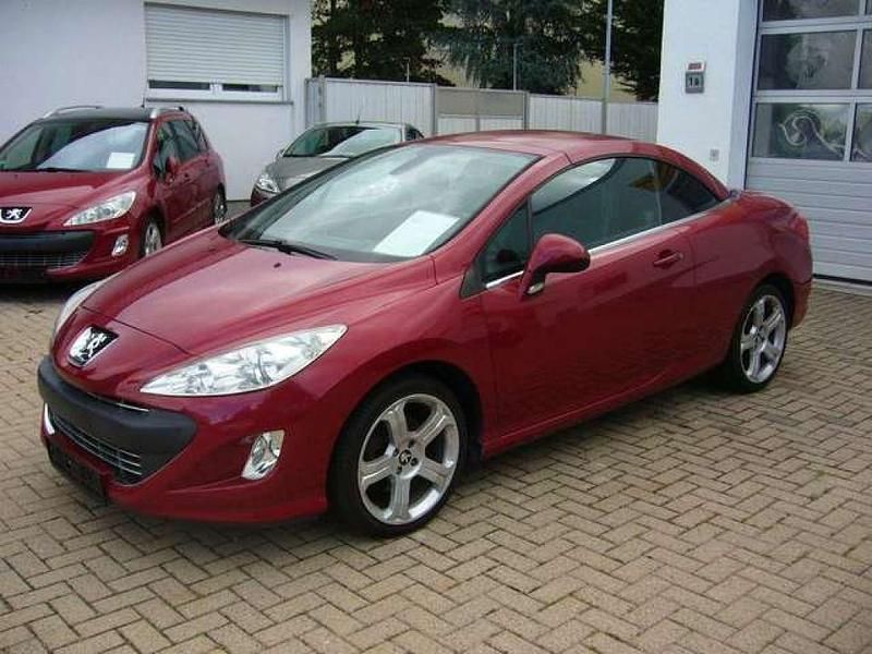 Gebraucht Peugeot 308 CC Platinum 156 PS (114 kW) 2010 Rot Cabrio