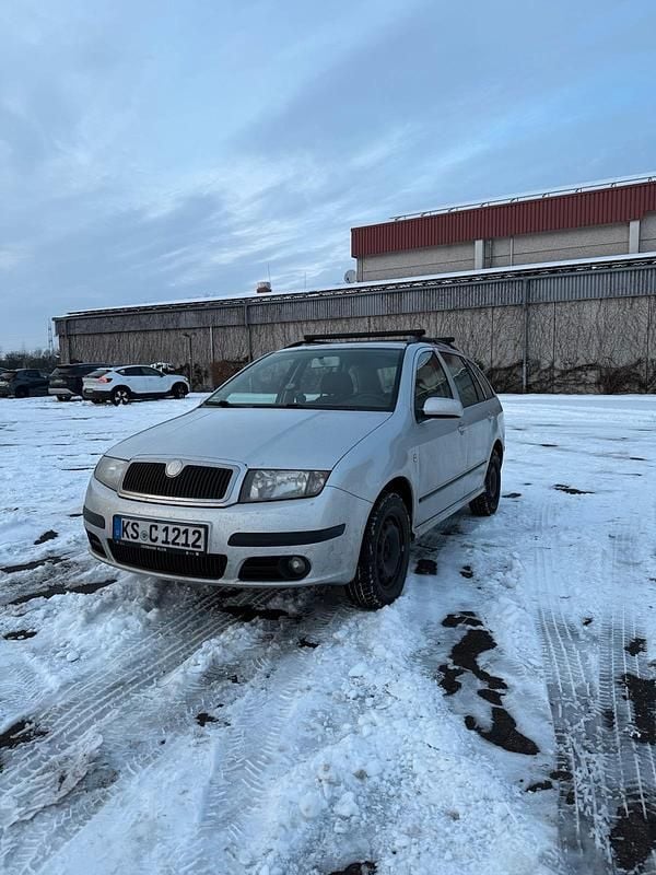 Silber Gebraucht 2006 Skoda Fabia Kombi | 1.500 € (Fairer Preis) - Bild 1/4
