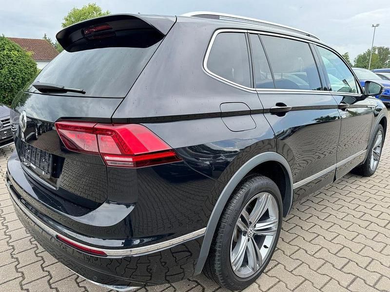 Gebraucht VW Tiguan Allspace Highline 190 PS (139 kW) 2020 Schwarz SUV