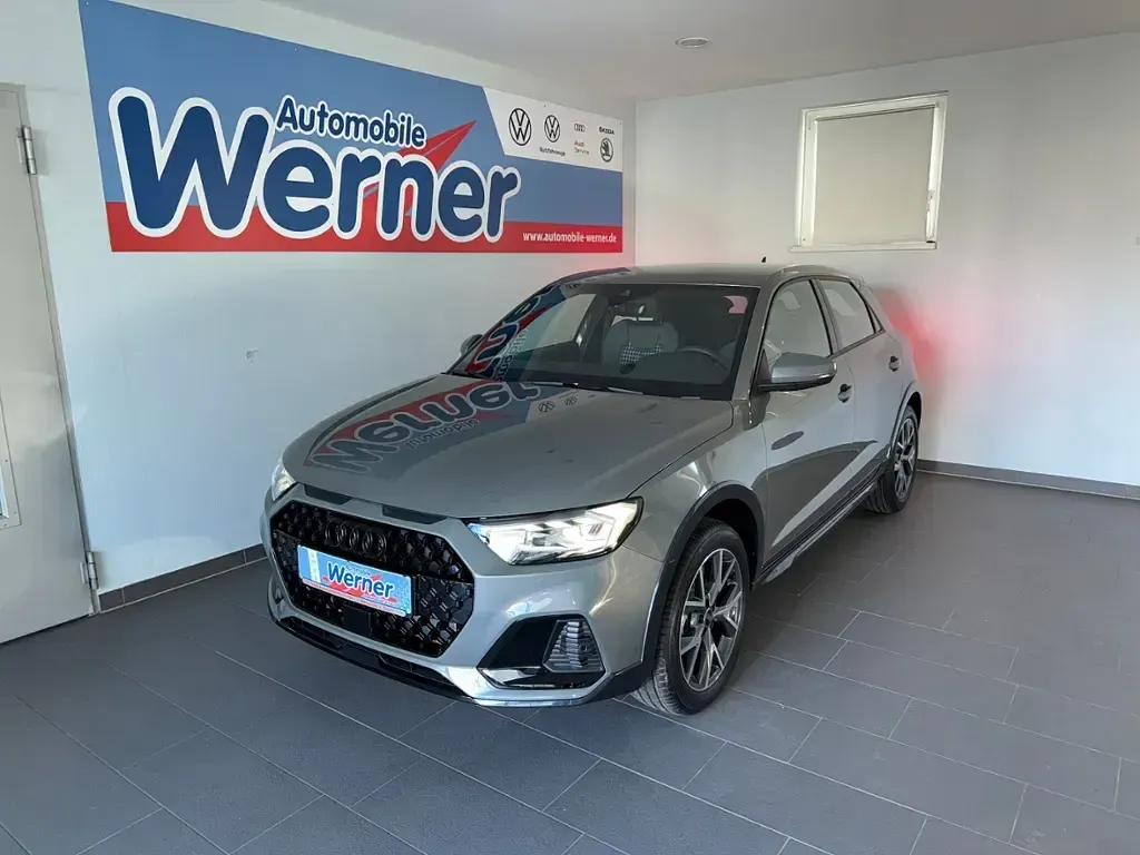 Nouvelle Audi A1 Ambiente 116 ch (85 kW) 2025 Gris SUV