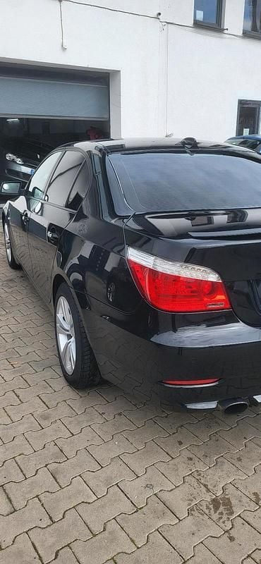 Gebraucht BMW 520 177 PS (130 kW) 2009 Schwarz Limousine