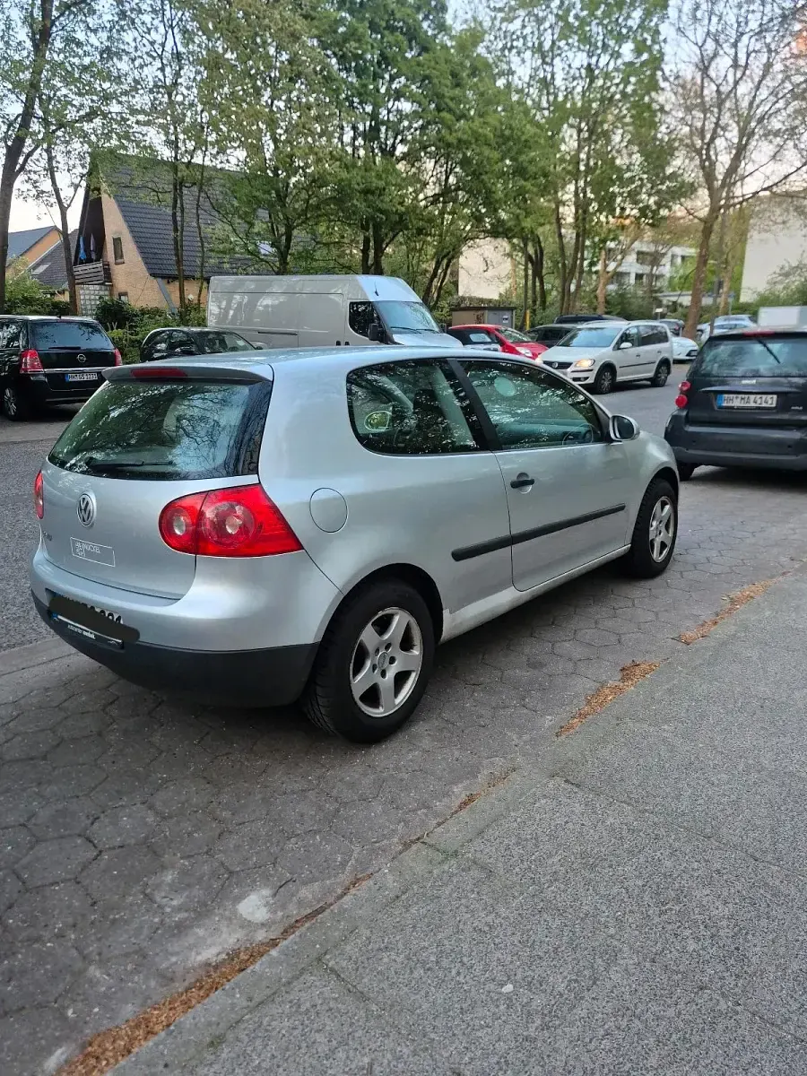 Gebraucht VW Golf V 75 PS (55 kW) 2004 Silber Kleinwagen