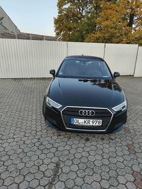 Gebraucht Audi A3 116 PS (85 kW) 2017 Schwarz Limousine