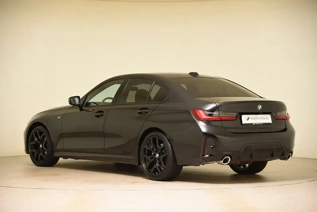 Gebraucht BMW 320 M Sport 190 PS (139 kW) 2024 Schwarz Limousine