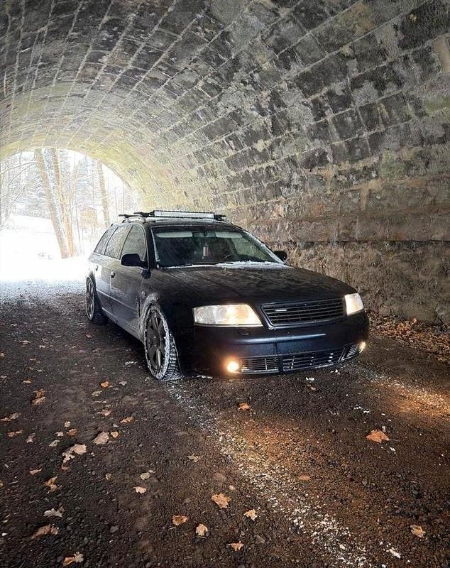 Usata Audi A6 Performance 180 CV (132 kW) 2001 Blu Station wagon