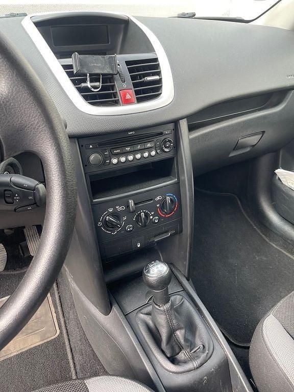 Rot Gebraucht 2008 Peugeot 207 Urban Move Limousine | 1.000 € (Superpreis) - Bild 1/4