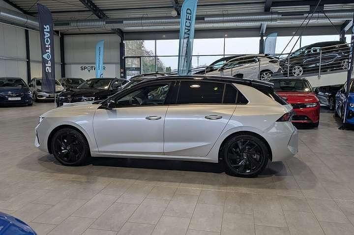 Gebraucht Opel Astra 131 PS (96 kW) 2024 Grau Limousine