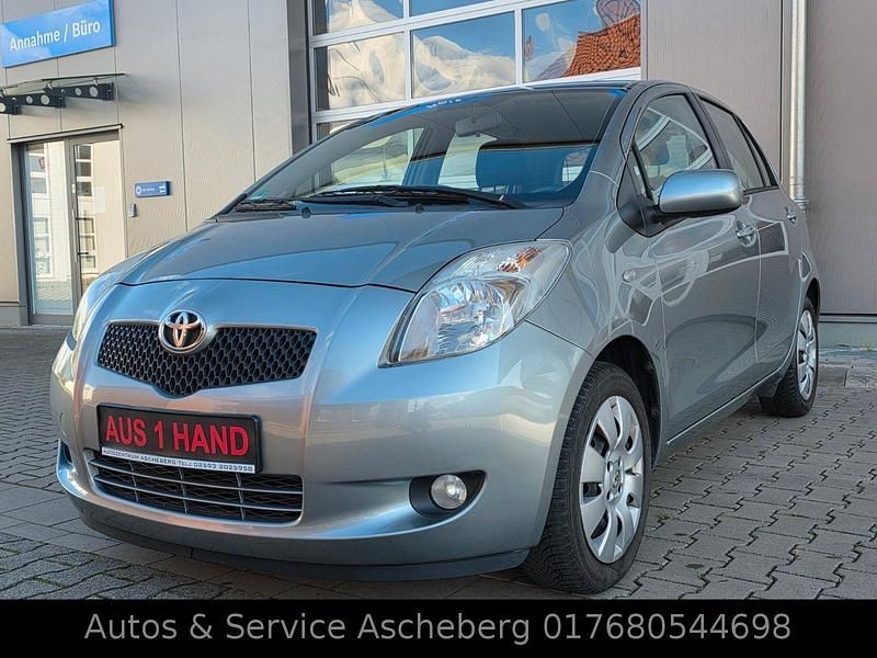 Grau Gebraucht 2008 Toyota Yaris Kleinwagen | 2.999 € (Fairer Preis) - Bild 1/4
