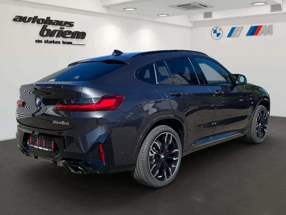 Gebraucht BMW X4 M 340 PS (250 kW) 2024 Sophistograu brillanteffekt SUV