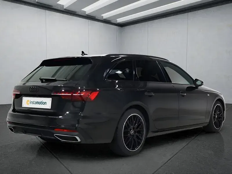 Gebraucht Audi A4 204 PS (150 kW) 2025 Schwarz Kombi