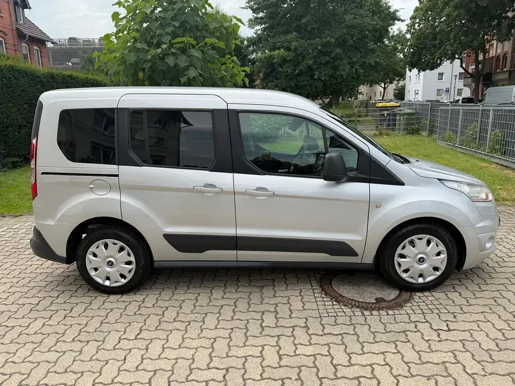 Gebraucht Ford Tourneo Connect Trend 101 PS (74 kW) 2015 Silber Van / Kleinbus