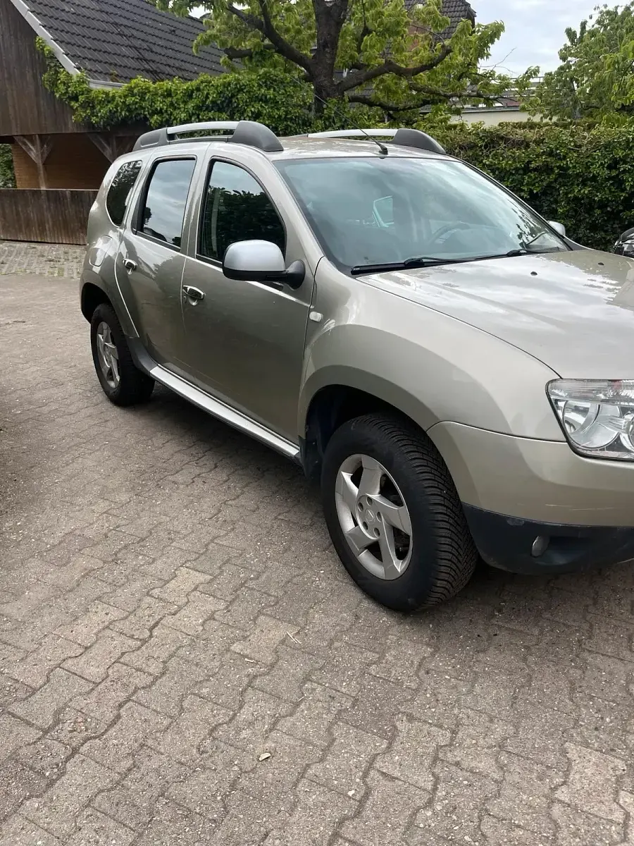 Gebraucht Dacia Duster 105 PS (77 kW) 2012 Grau SUV