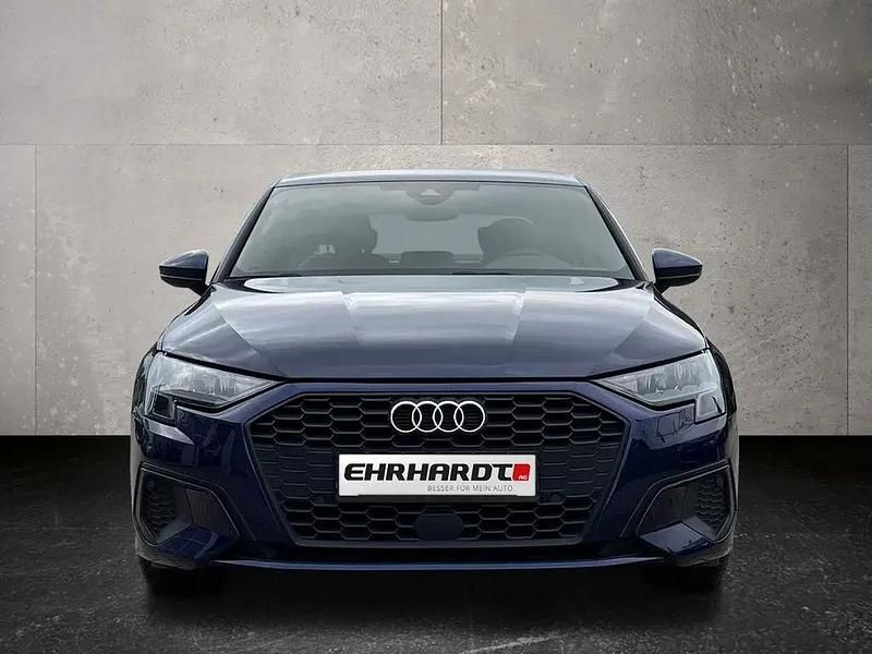 Gebraucht Audi A3 Ambiente 150 PS (110 kW) 2020 Blau Limousine