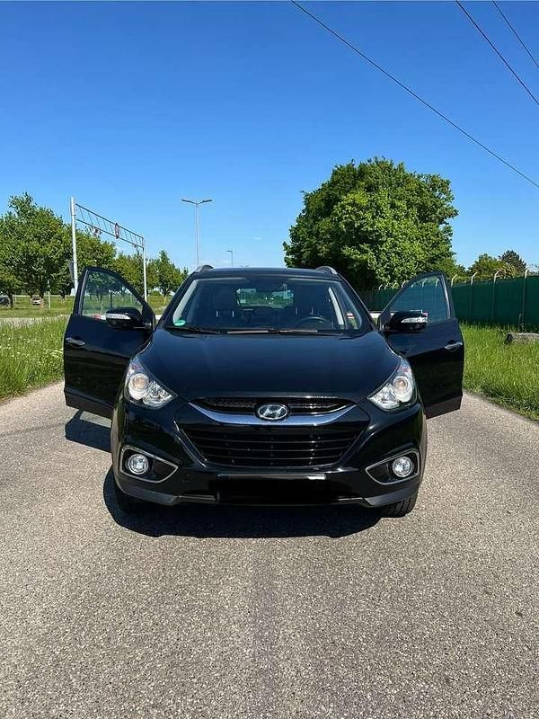 Schwarz Gebraucht 2013 Hyundai ix35 Premium SUV | 9.500 € (Fairer Preis) - Bild 1/4