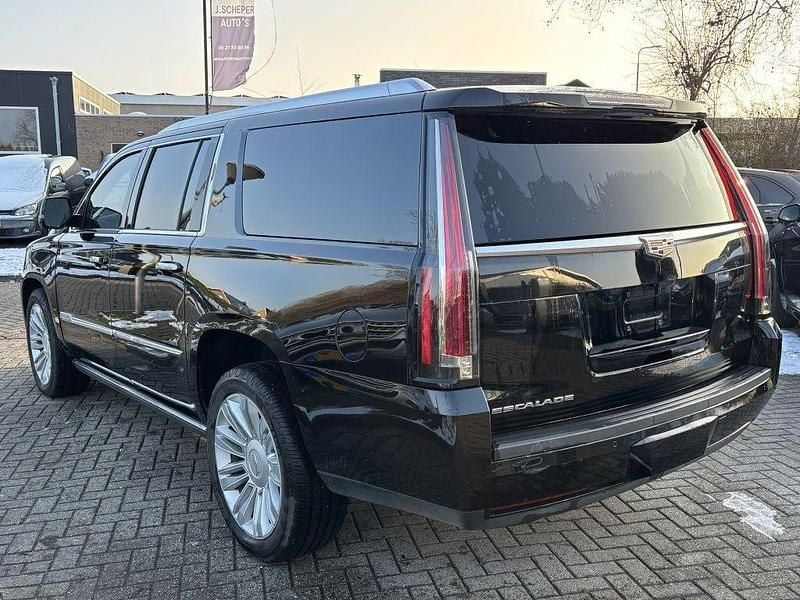 Gebraucht Cadillac Escalade 426 PS (313 kW) 2016 Schwarz SUV