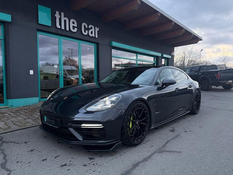 Grau Gebraucht 2018 Porsche Panamera Turbo S Limousine | 69.990 € - Bild 1/4