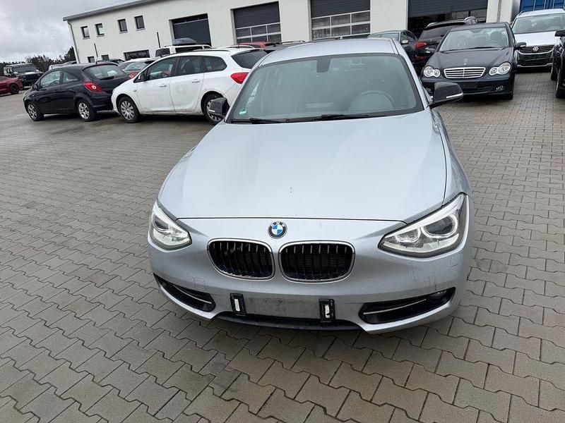 Gebraucht BMW 120 Advantage 184 PS (135 kW) 2012 Silber Kleinwagen