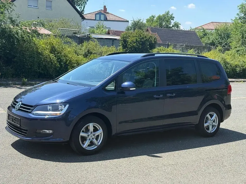 Gebraucht VW Sharan Trendline 150 PS (110 kW) 2013 Blau Van / Kleinbus