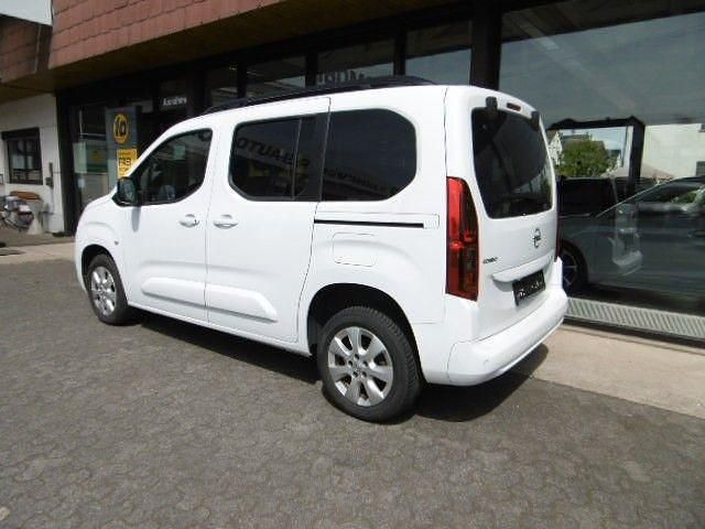 Gebraucht Opel Combo Life 131 PS (96 kW) 2023 Weiß Van / Kleinbus