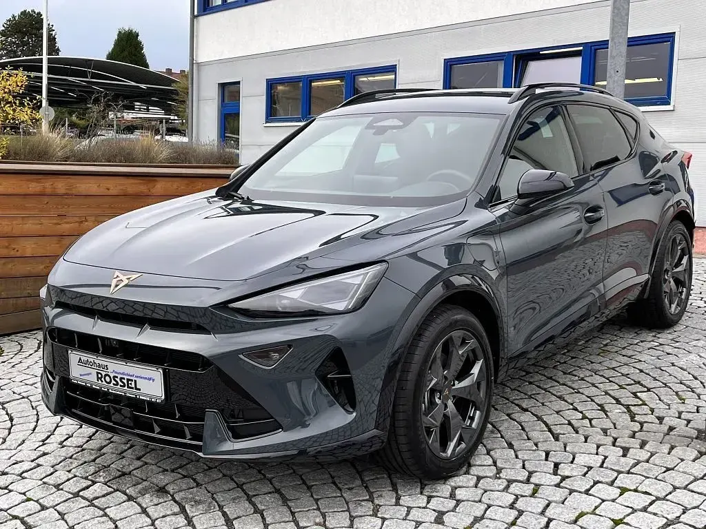 Neu Cupra Formentor 204 PS (150 kW) 2025 Blau SUV
