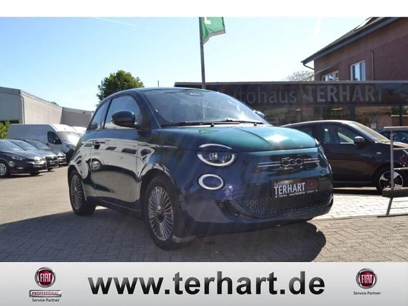 Ozean grün) (gruen Gebraucht 2022 Fiat 500e Icon Kleinwagen | 18.990 € (Fairer Preis) - Bild 1/4