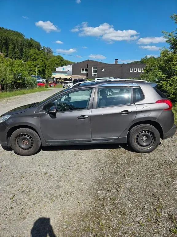 Gebraucht Peugeot 2008 Urban Move 110 PS (80 kW) 2016 Grau SUV