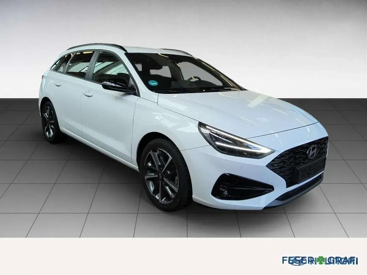 Gebraucht Hyundai i30 Advantage 140 PS (102 kW) 2025 Atlas white Kombi