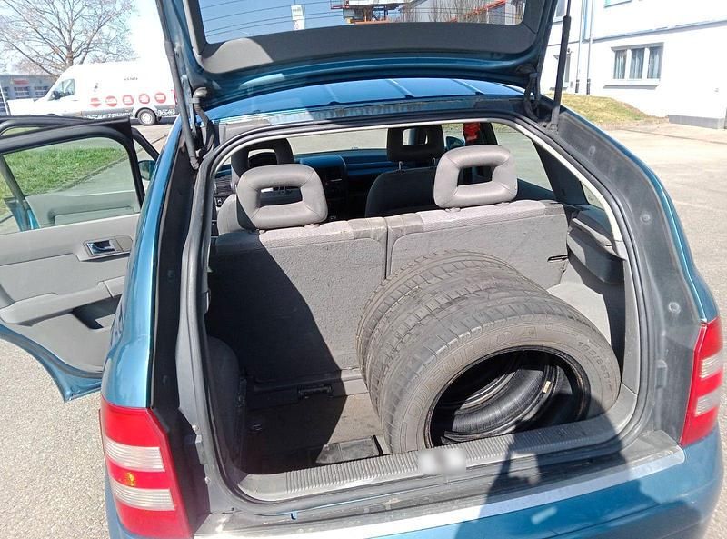 Usata Audi A2 75 CV (55 kW) 2001 Blu Utilitaria