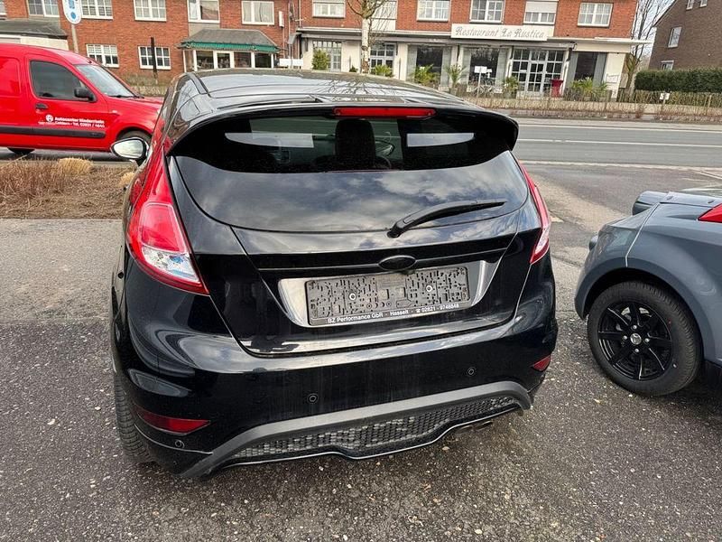 Gebraucht Ford Fiesta ST 182 PS (133 kW) 2015 Schwarz Kleinwagen