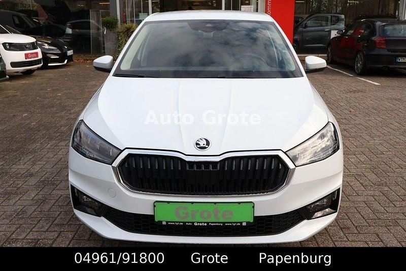 Neu Skoda Fabia Selection 80 PS (58 kW) 2025 Weiß Limousine