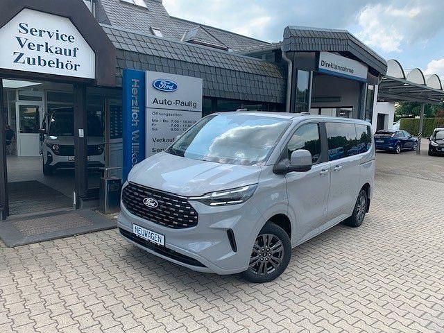 Grau Gebraucht 2025 Ford Tourneo Custom Van | 47.890 € - Bild 1/4