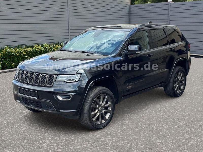 Brilliant black Gebraucht 2016 Jeep Grand Cherokee Limited SUV | 18.500 € (Fairer Preis) - Bild 1/4