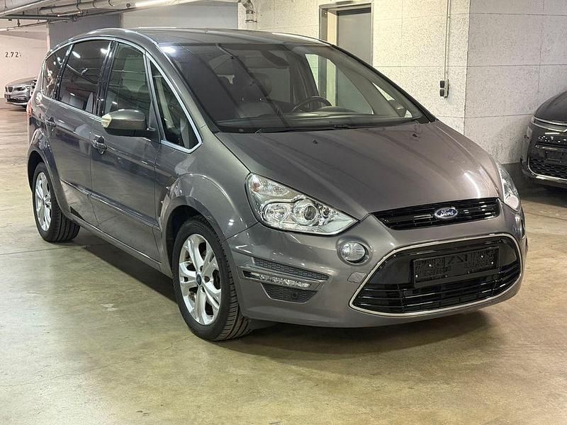 Gebraucht Ford S-MAX S 163 PS (119 kW) 2014 Grau Van / Kleinbus