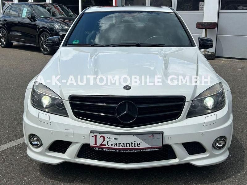 Weiß Gebraucht 2009 Mercedes C63 AMG AMG Limousine | 34.499 € (Superpreis) - Bild 1/4