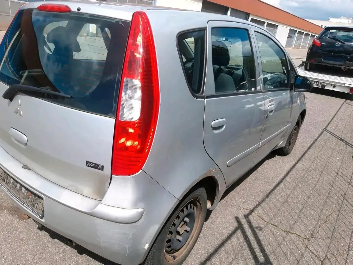 Gebraucht Mitsubishi Colt 96 PS (70 kW) 2007 Grau Kleinwagen