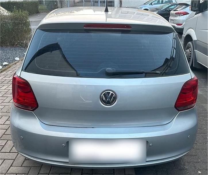 Gebraucht VW Polo 60 PS (44 kW) 2011 Silber Kleinwagen