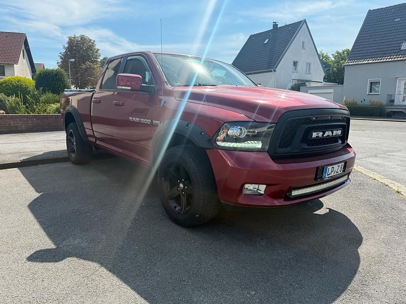Rot Gebraucht 2012 RAM 1500 Abholung | 24.490 € - Bild 1/4