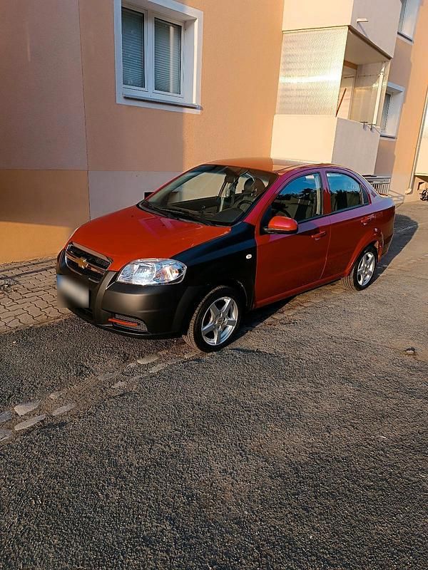 Gebraucht Chevrolet Aveo 72 PS (52 kW) 2009 Rot Limousine