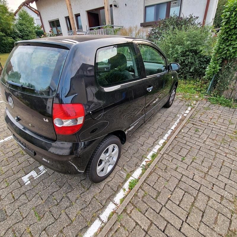 Schwarz Gebraucht 2005 VW Fox Kleinwagen | 1.000 € (Guter Preis) - Bild 1/4