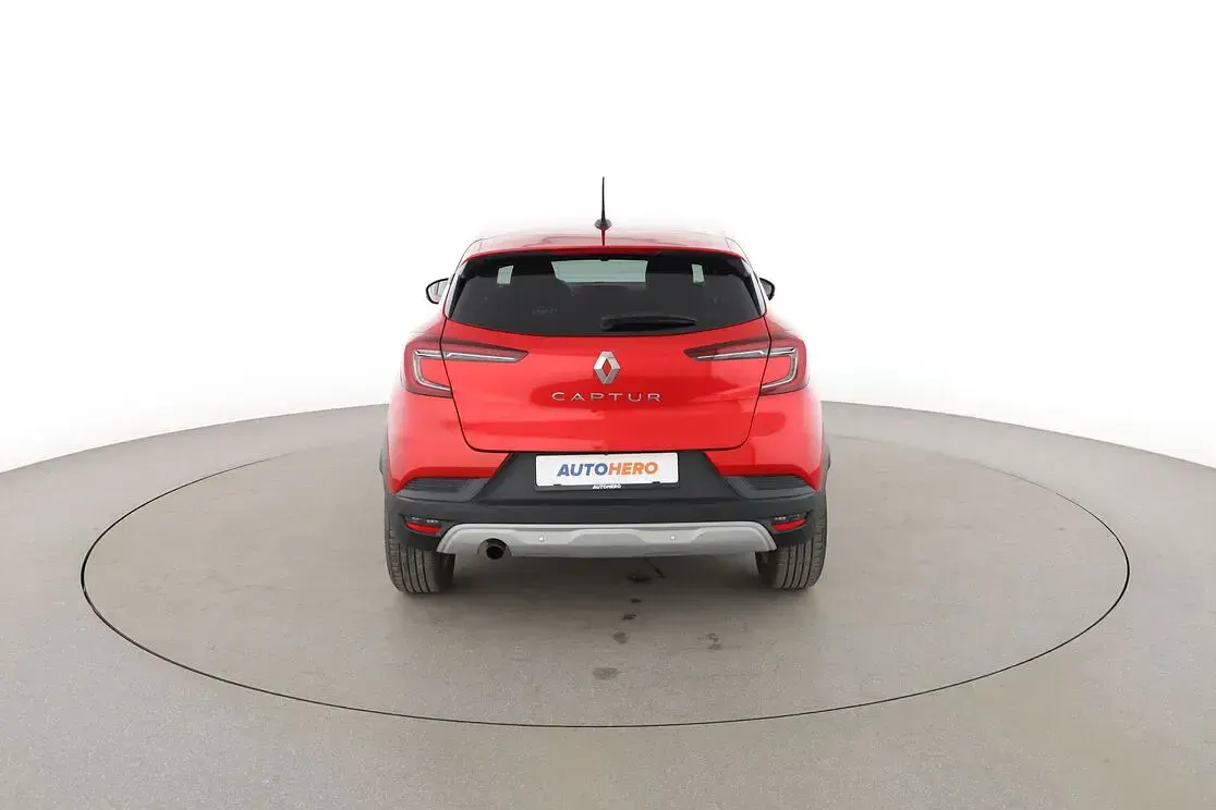 Usado Renault Captur Experience 140 CV (102 kW) 2020 Rojo SUV