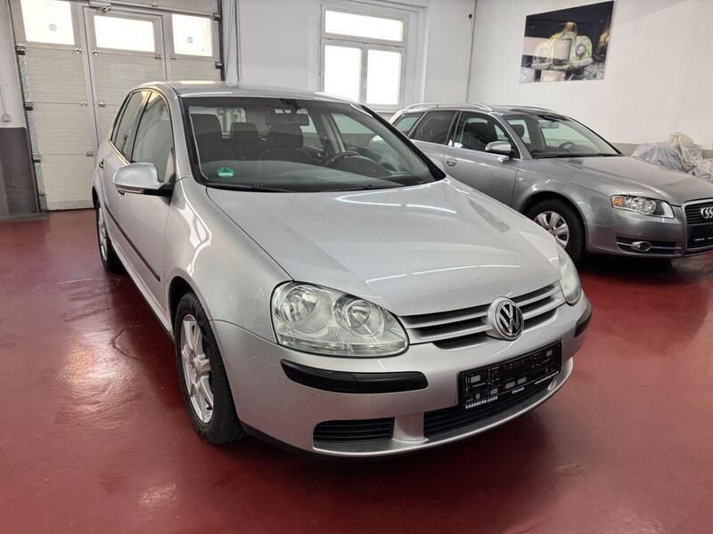 Silber Gebraucht 2005 VW Golf V Trendline Kleinwagen | 4.900 € (Teuer) - Bild 1/4