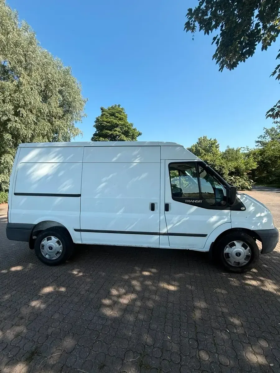 Gebraucht Ford Transit 155 PS (114 kW) 2013 Weiß Van / Kleinbus