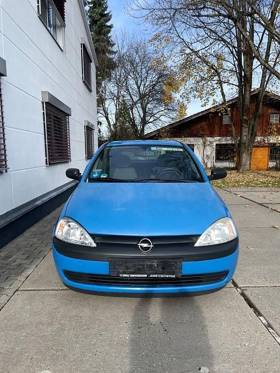 Blau Gebraucht 2001 Opel Corsa Limousine | 500 € (Superpreis) - Bild 1/4