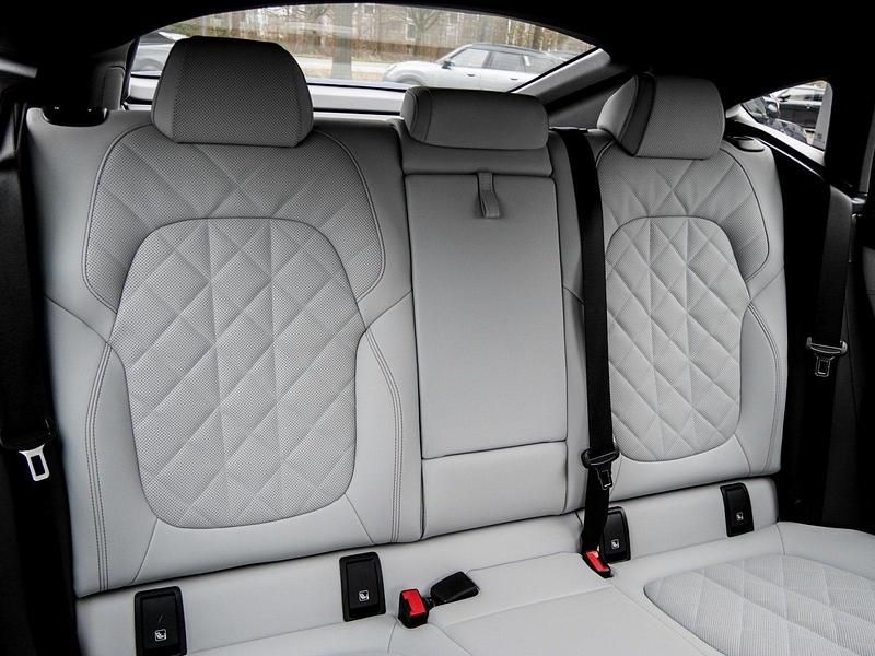 Gebraucht BMW X6 M Sport 381 PS (280 kW) 2025 Blau SUV