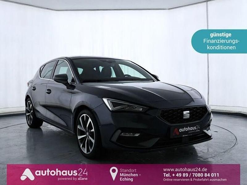 Grau Gebraucht 2021 Seat Leon FR Limousine | 20.440 € (Fairer Preis) - Bild 1/4