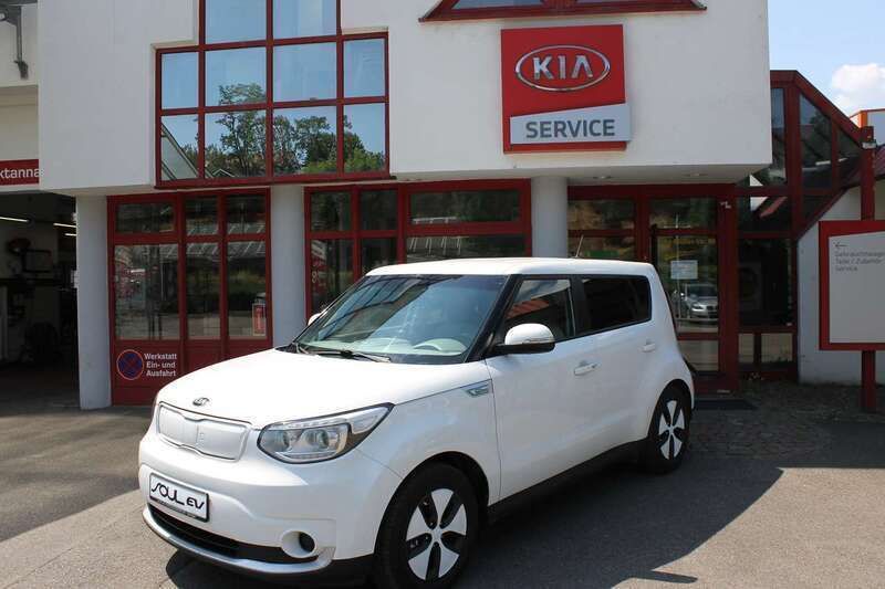 Weiß Gebraucht 2015 Kia Soul EV SUV | 6.200 € (Guter Preis) - Bild 1/4