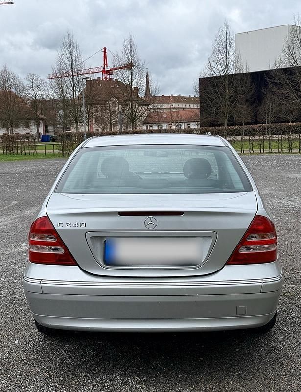 Gebraucht Mercedes C240 Elegance 170 PS (125 kW) 2000 Silber Limousine