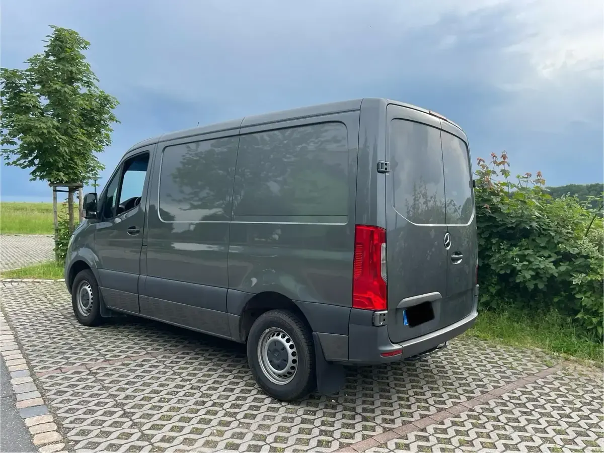 Gebraucht Mercedes Sprinter 170 PS (125 kW) 2021 Andere farben Van