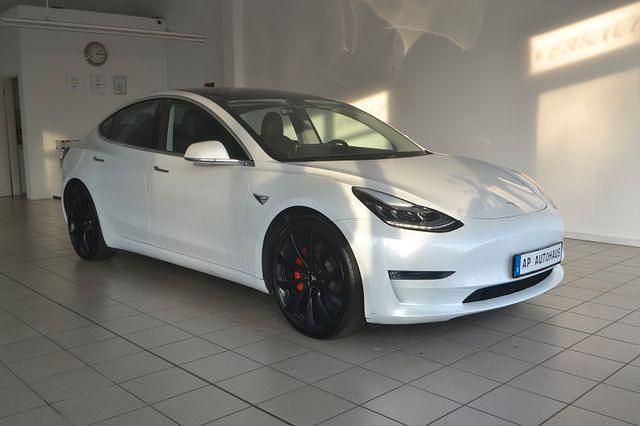 Weiß Gebraucht 2020 Tesla Model 3 Performance Limousine | 25.490 € (Guter Preis) - Bild 1/3